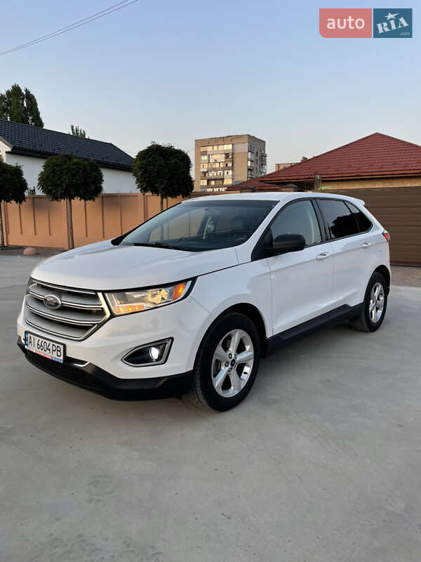 Внедорожник / Кроссовер Ford Edge 2016 в 