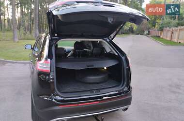 Внедорожник / Кроссовер Ford Edge 2016 в 