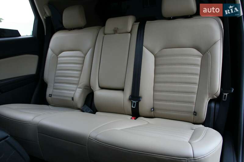 Позашляховик / Кросовер Ford Edge 2019 в Сарнах фото 23 Позашляховик / Кросовер Ford Edge 2019 в Сарнах