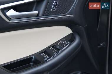 Внедорожник / Кроссовер Ford Edge 2019 в 