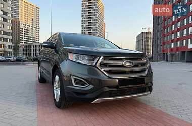 Внедорожник / Кроссовер Ford Edge 2015 в 