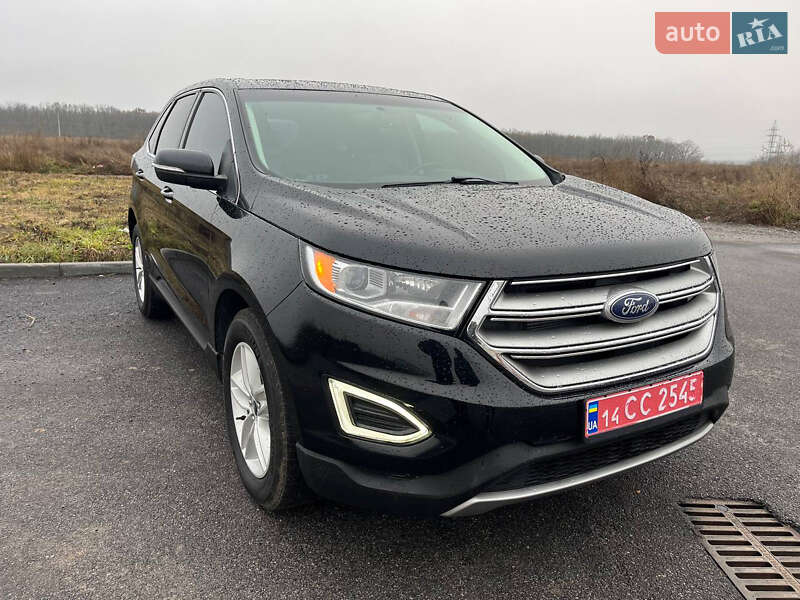 Внедорожник / Кроссовер Ford Edge 2017 в 