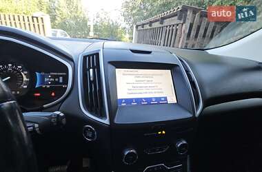 Внедорожник / Кроссовер Ford Edge 2019 в 