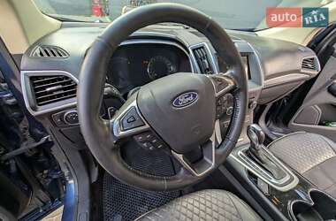 Внедорожник / Кроссовер Ford Edge 2017 в 