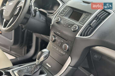 Внедорожник / Кроссовер Ford Edge 2016 в 