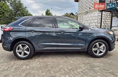Внедорожник / Кроссовер Ford Edge 2018 в 