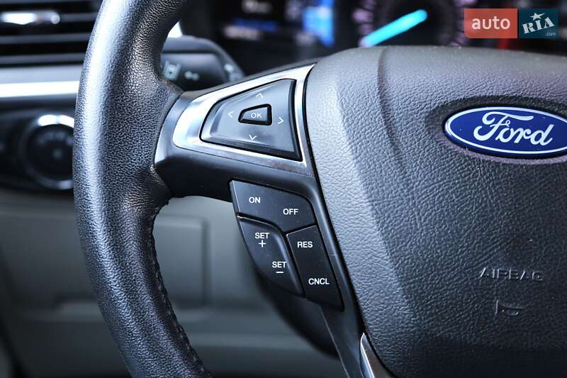 Внедорожник / Кроссовер Ford Edge 2018 в Киеве