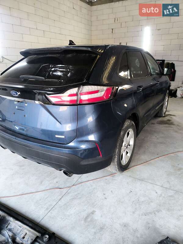 Внедорожник / Кроссовер Ford Edge 2018 в 