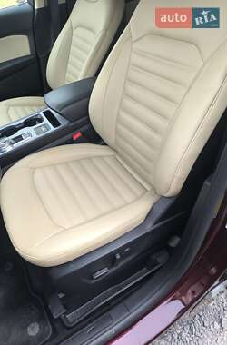Внедорожник / Кроссовер Ford Edge 2021 в 