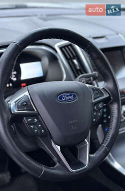 Внедорожник / Кроссовер Ford Edge 2019 в 