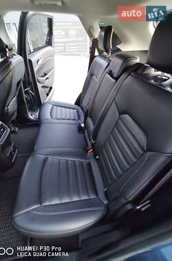 Внедорожник / Кроссовер Ford Edge 2018 в 