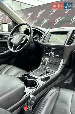 Внедорожник / Кроссовер Ford Edge 2017 в 