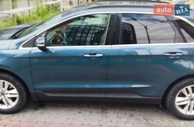 Внедорожник / Кроссовер Ford Edge 2016 в 