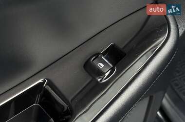 Внедорожник / Кроссовер Ford Edge 2015 в 