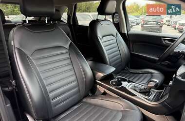 Внедорожник / Кроссовер Ford Edge 2015 в 