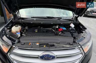 Внедорожник / Кроссовер Ford Edge 2015 в 