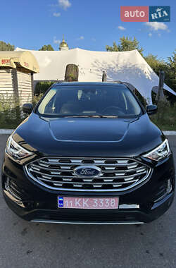 Внедорожник / Кроссовер Ford Edge 2022 в 