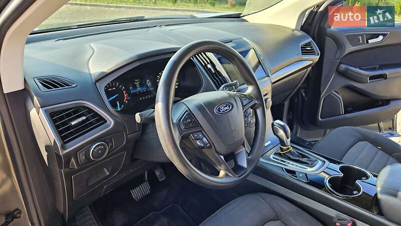 Внедорожник / Кроссовер Ford Edge 2016 в Ужгороде