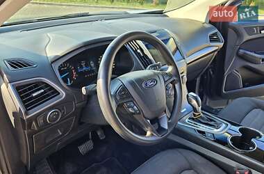 Внедорожник / Кроссовер Ford Edge 2016 в 