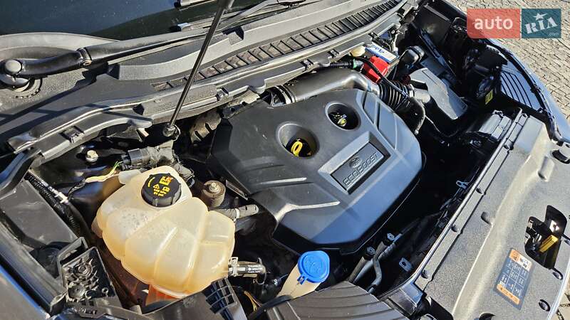 Внедорожник / Кроссовер Ford Edge 2016 в Ужгороде