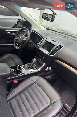 Позашляховик / Кросовер Ford Edge 2015 в 