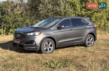 Позашляховик / Кросовер Ford Edge 2022 в 