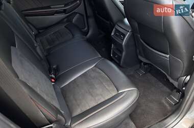 Позашляховик / Кросовер Ford Edge 2022 в 