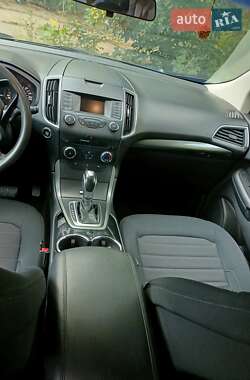Внедорожник / Кроссовер Ford Edge 2016 в 