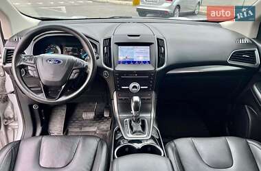 Внедорожник / Кроссовер Ford Edge 2017 в 