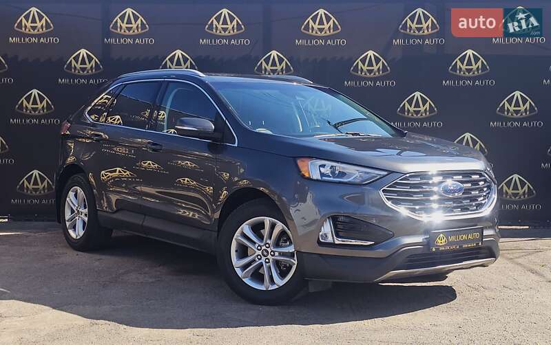 Внедорожник / Кроссовер Ford Edge 2020 в 