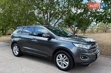 Позашляховик / Кросовер Ford Edge 2015 в 