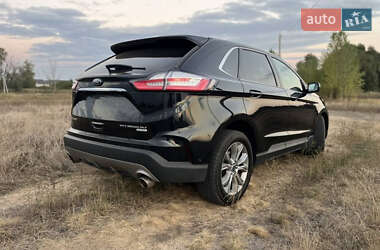 Внедорожник / Кроссовер Ford Edge 2019 в 