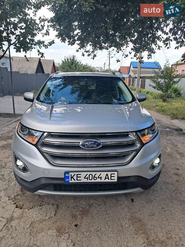 Внедорожник / Кроссовер Ford Edge 2018 в 