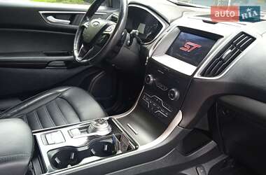 Внедорожник / Кроссовер Ford Edge 2020 в 