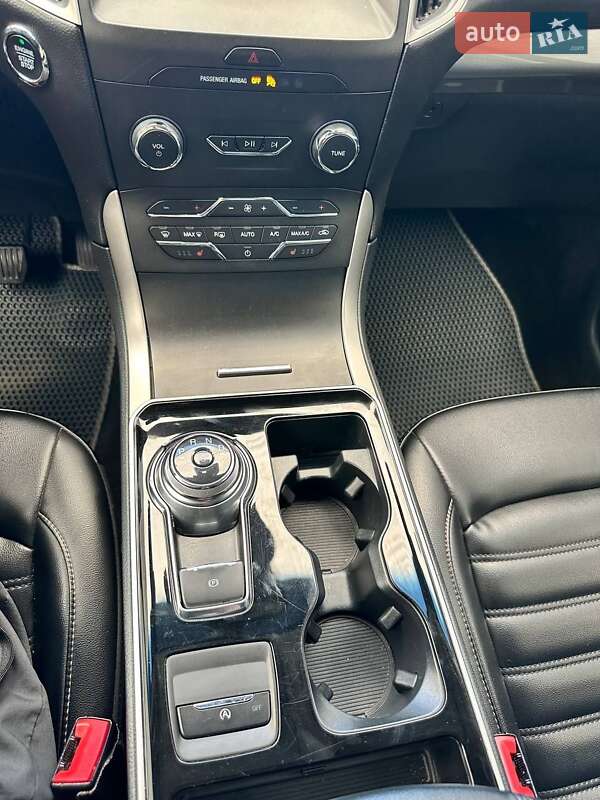 Внедорожник / Кроссовер Ford Edge 2019 в Одессе