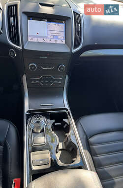 Внедорожник / Кроссовер Ford Edge 2019 в 