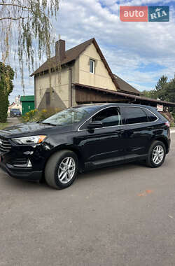 Позашляховик / Кросовер Ford Edge 2021 в 