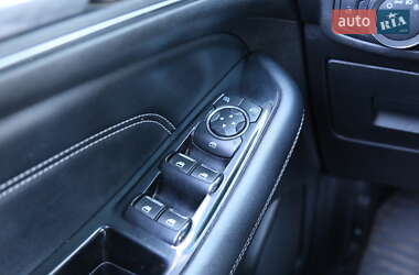 Внедорожник / Кроссовер Ford Edge 2015 в 