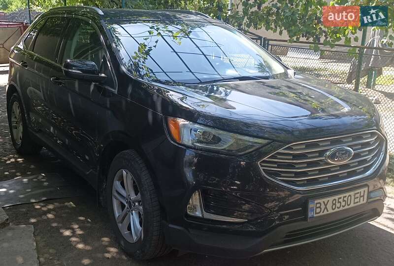 Внедорожник / Кроссовер Ford Edge 2019 в 