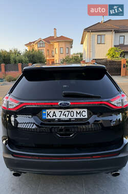 Внедорожник / Кроссовер Ford Edge 2016 в 