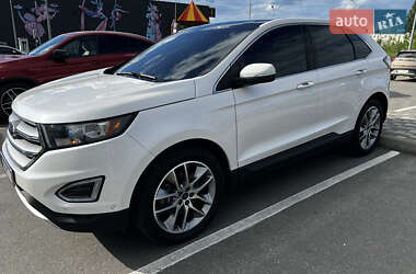 Внедорожник / Кроссовер Ford Edge 2016 в 