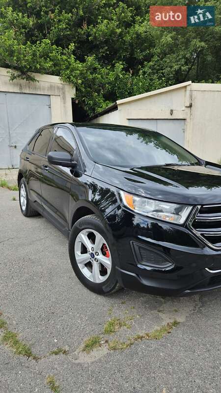 Внедорожник / Кроссовер Ford Edge 2016 в 