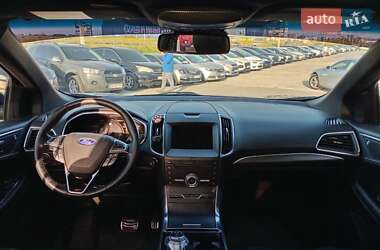 Внедорожник / Кроссовер Ford Edge 2018 в 