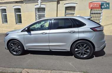 Внедорожник / Кроссовер Ford Edge 2015 в 