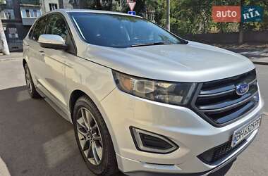 Внедорожник / Кроссовер Ford Edge 2015 в 
