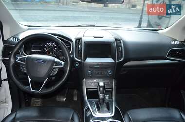 Внедорожник / Кроссовер Ford Edge 2017 в 