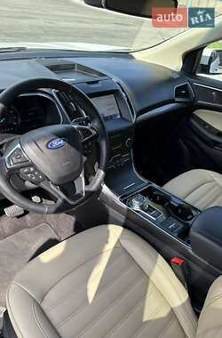 Внедорожник / Кроссовер Ford Edge 2020 в 