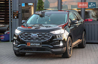 Позашляховик / Кросовер Ford Edge 2019 в 