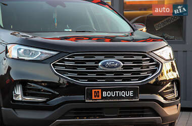 Позашляховик / Кросовер Ford Edge 2019 в 