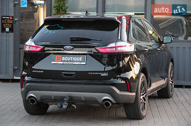 Позашляховик / Кросовер Ford Edge 2019 в 